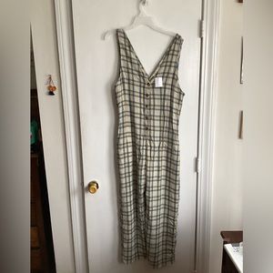 NWT  URBAN OUTFITTERS PLAID JUMPER size: L